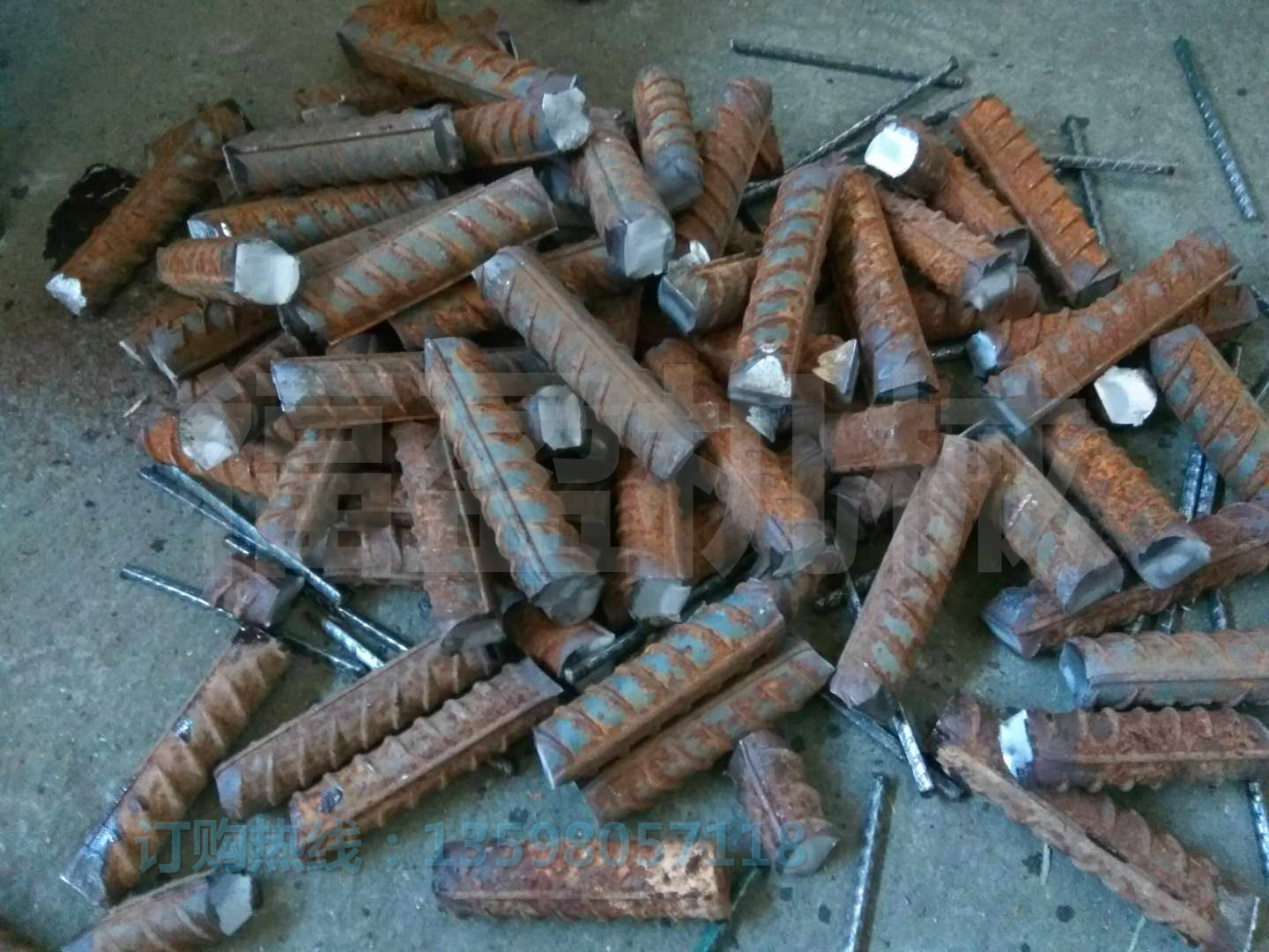 廢舊鋼筋切粒機(jī),也叫廢鋼筋截?cái)鄼C(jī)、舊鋼筋切斷機(jī)、全自動(dòng)鋼筋切斷機(jī) 廢舊鋼筋切斷機(jī) 廢舊鋼筋截?cái)鄼C(jī)