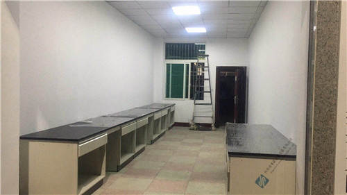 銀川實(shí)驗(yàn)臺廠家直銷，*惠，全木、鋼木、全鋼實(shí)驗(yàn)臺均有生產(chǎn)