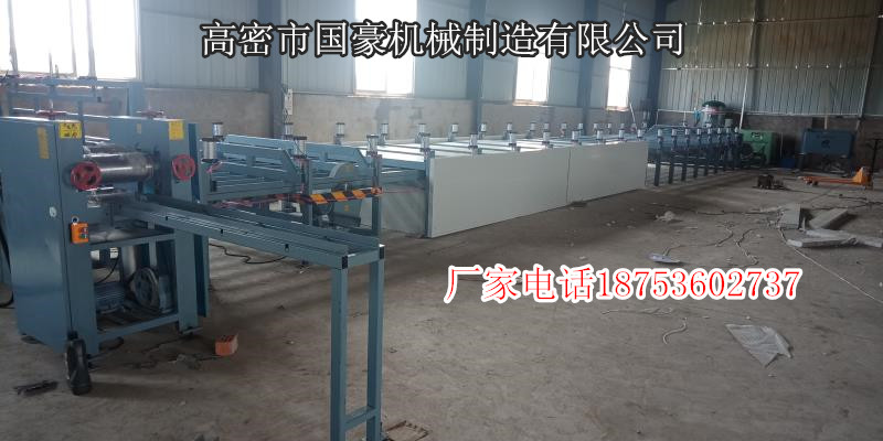 杉木拼板機(jī)、杉木全自動(dòng)拼板機(jī)、實(shí)木柜子板拼板機(jī)價(jià)格廠家