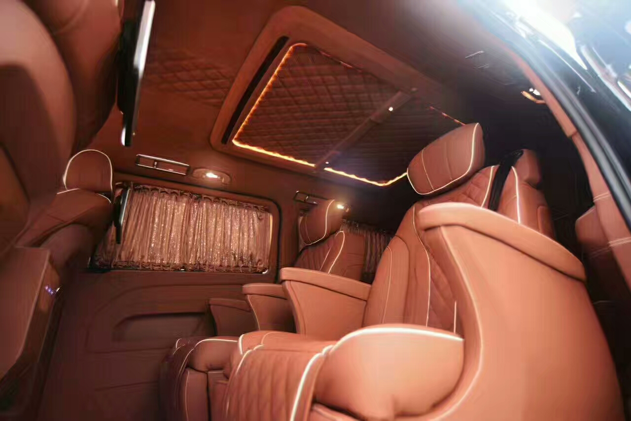 上海汽車(chē)內(nèi)飾改裝頂棚脫落修復(fù)皮套 現(xiàn)場(chǎng)制作真皮座椅皮套  汽車(chē)內(nèi)飾改裝頂棚脫落修復(fù)皮套