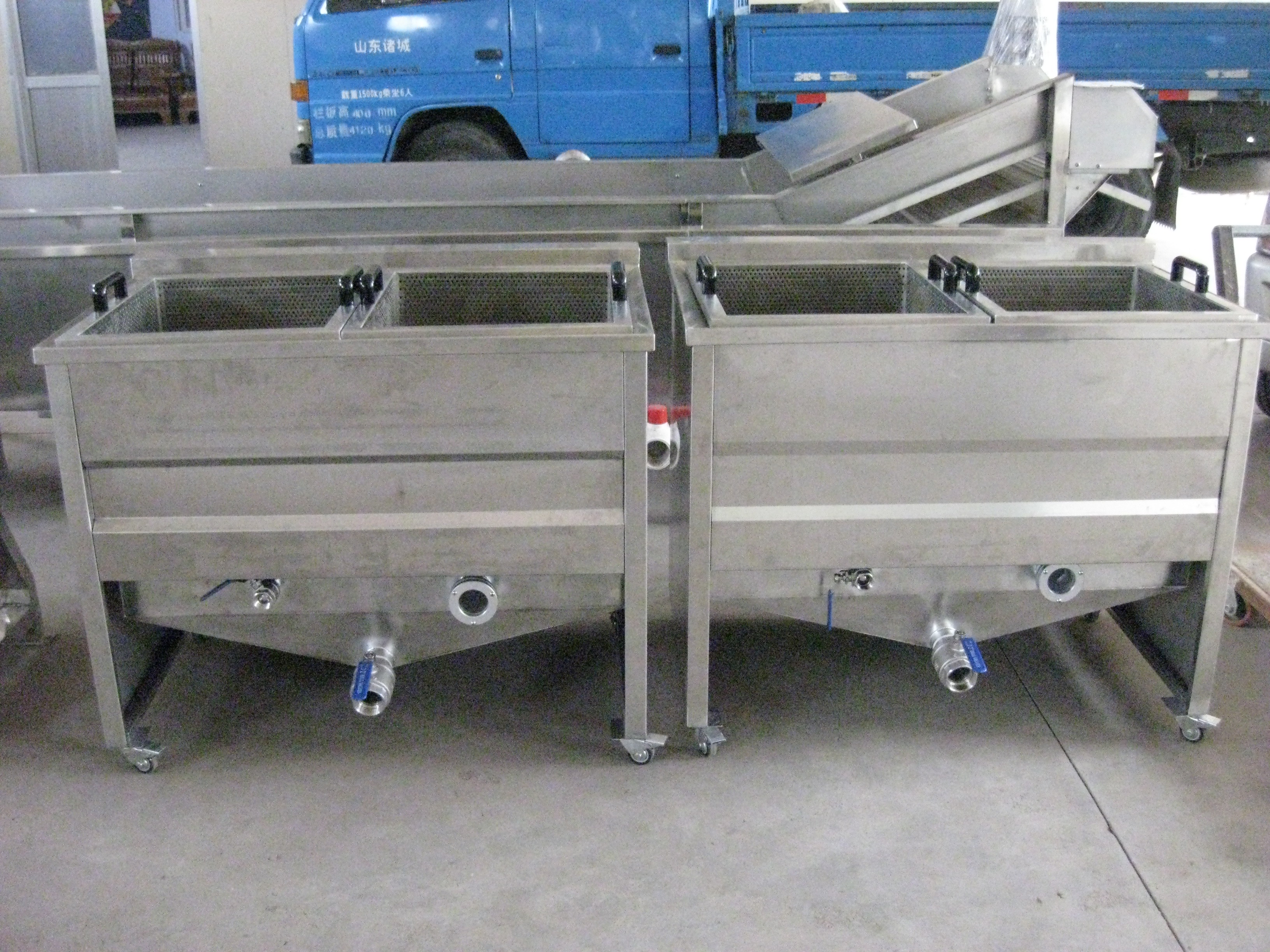 弘發(fā)直銷 全自動油炸機(jī) 丸子油炸機(jī) 花生油炸設(shè)備