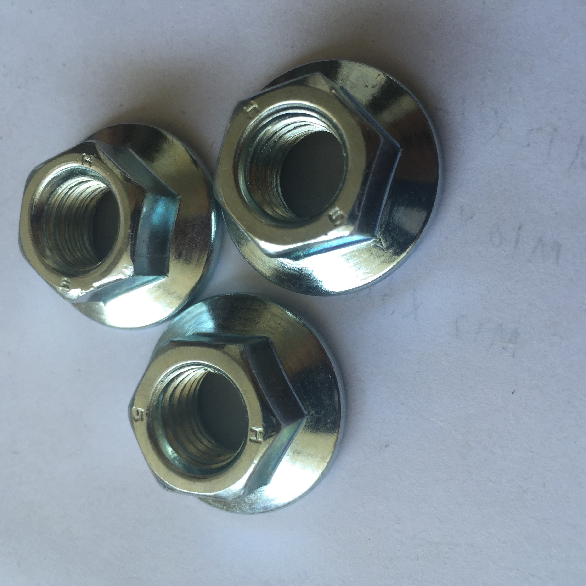 彈簧螺母 朔翼螺母M12 槽鋼鎖扣 抗震支架*螺母 管廊螺母 M6-M16 彈簧螺母 朔異螺母 廠家直銷 彈簧螺母 朔