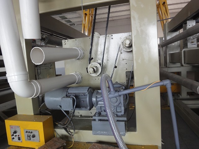 擠出機(jī)水槽 擠出機(jī)水槽*螺桿式冷水機(jī)