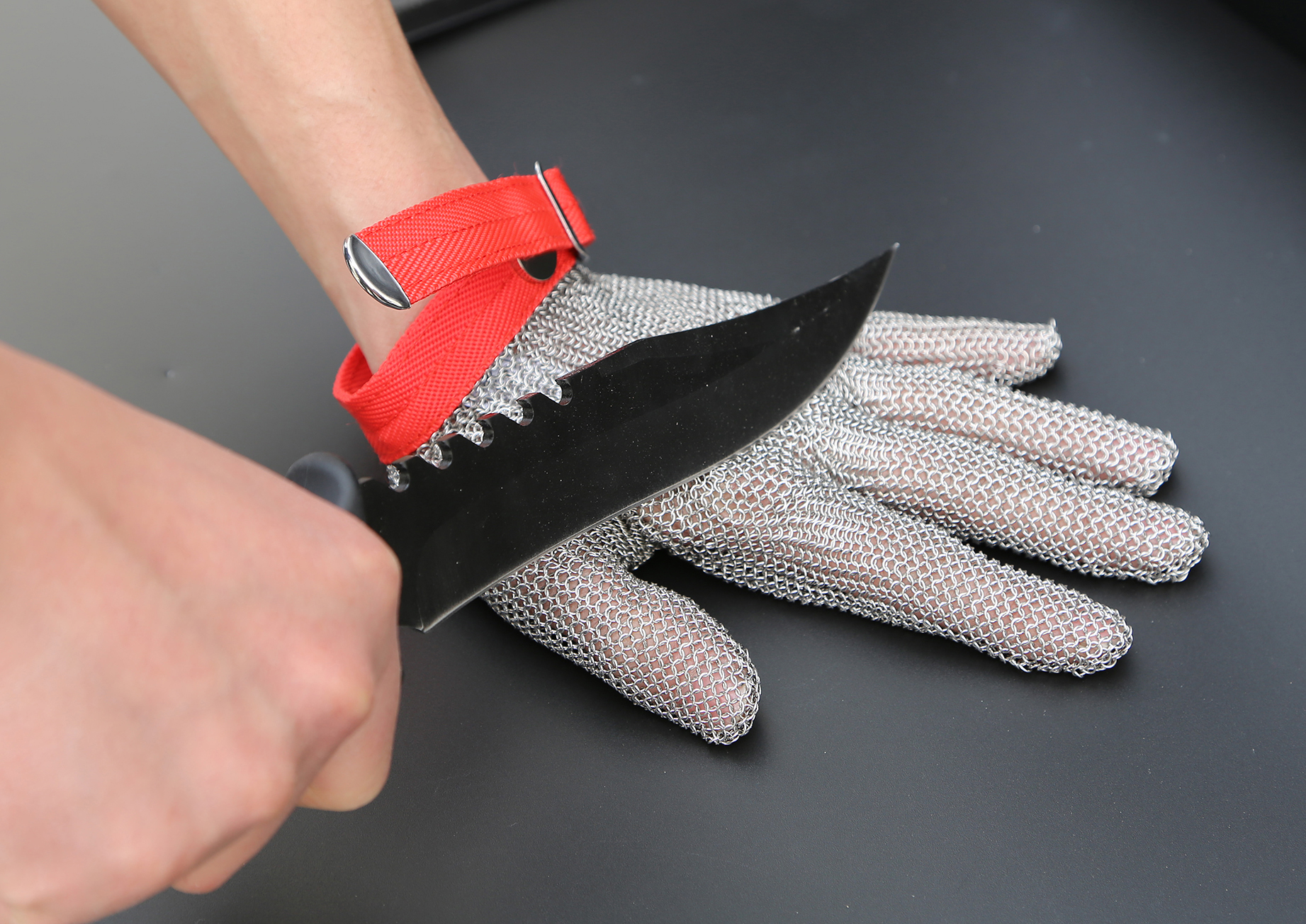 廠家直銷(xiāo)不銹鋼五級(jí)鋼環(huán)防割手套 廠家直銷(xiāo)不銹鋼環(huán)五級(jí)鋼環(huán)防割手套