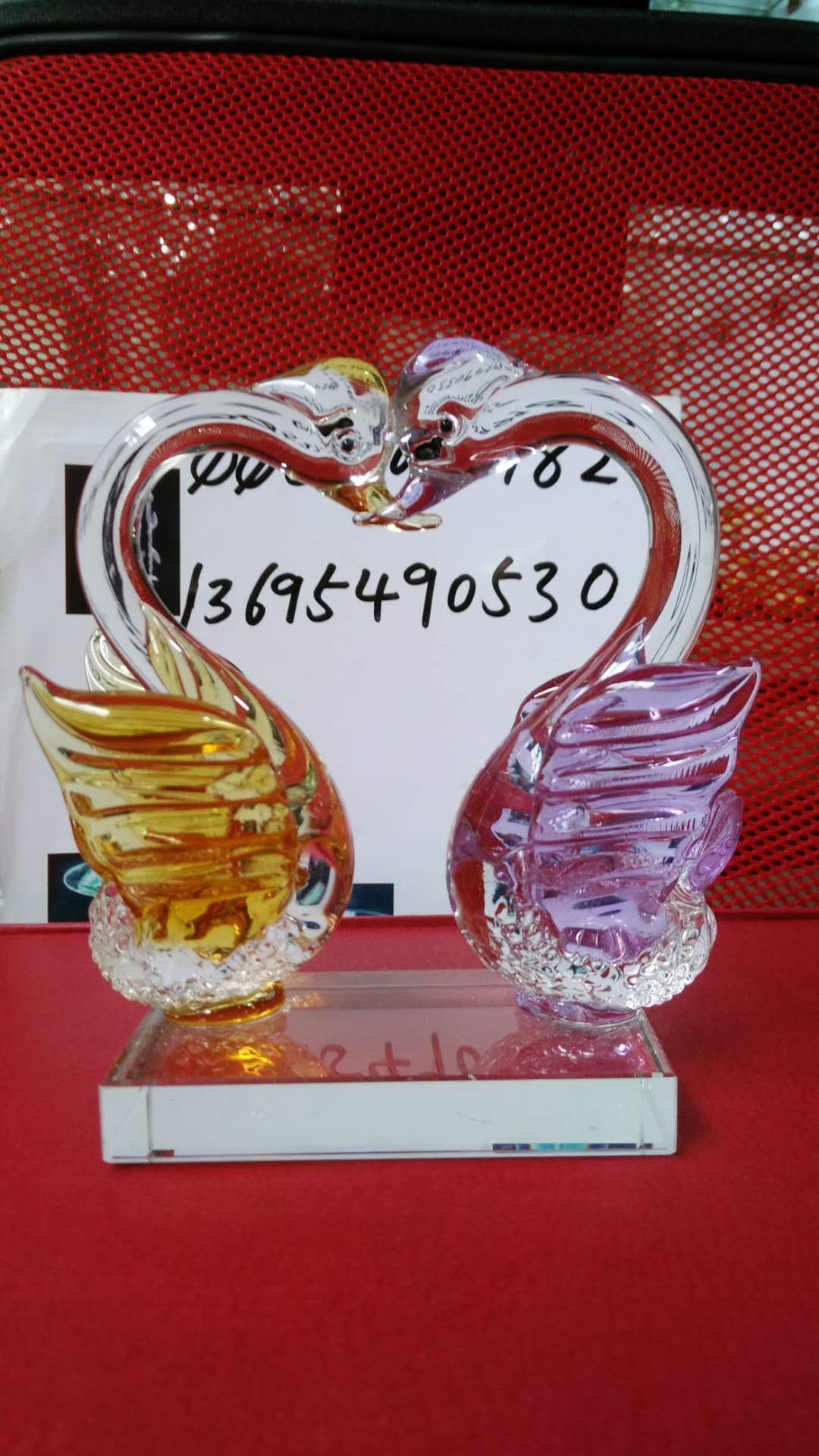 水晶工藝品現(xiàn)場制作