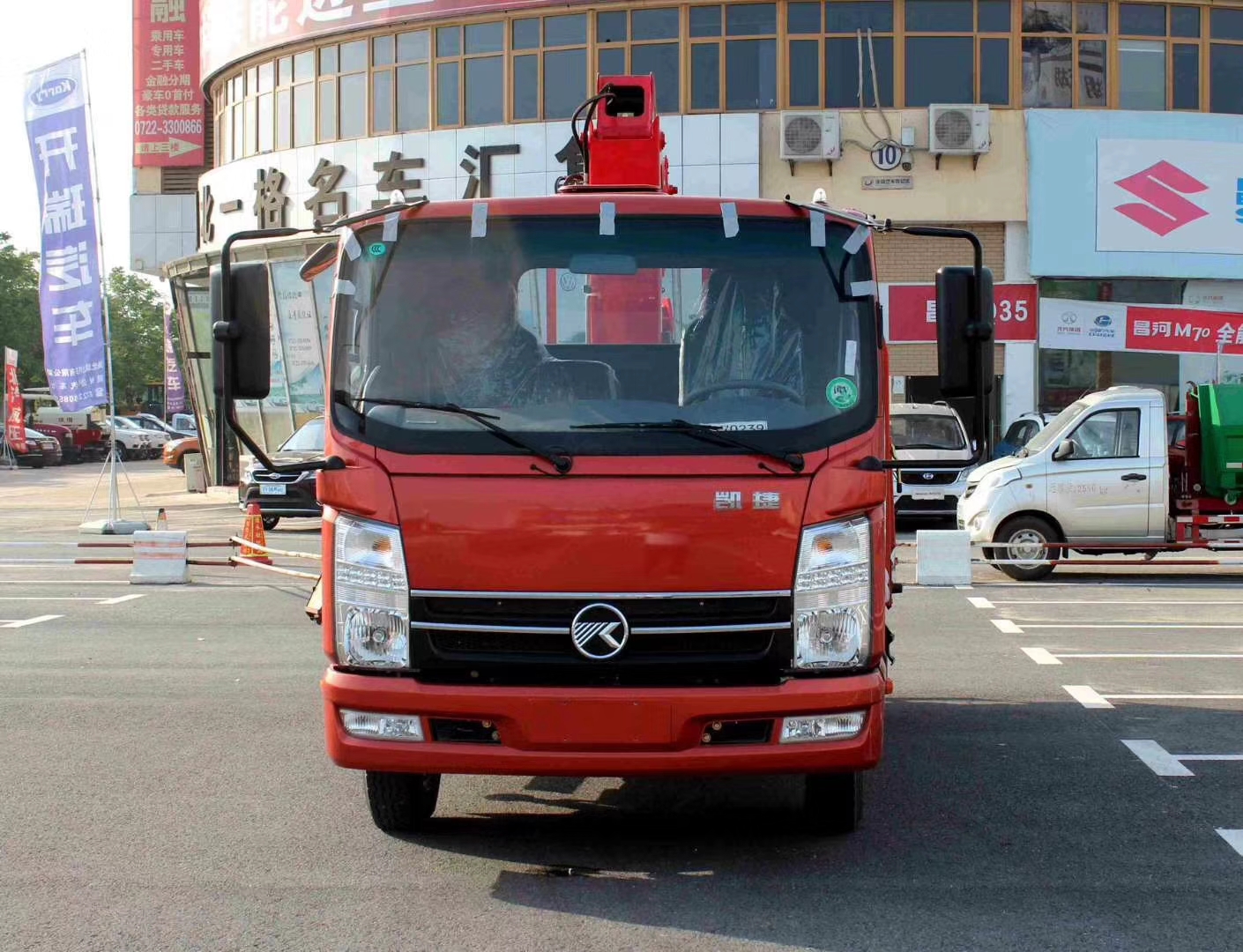 湖北藍(lán)牌隨車吊凱馬批發(fā) 藍(lán)牌隨車吊凱馬廠家   湖北藍(lán)牌隨車吊凱馬價(jià)格   藍(lán)牌隨車吊凱馬報(bào)價(jià)  藍(lán)牌隨車吊凱