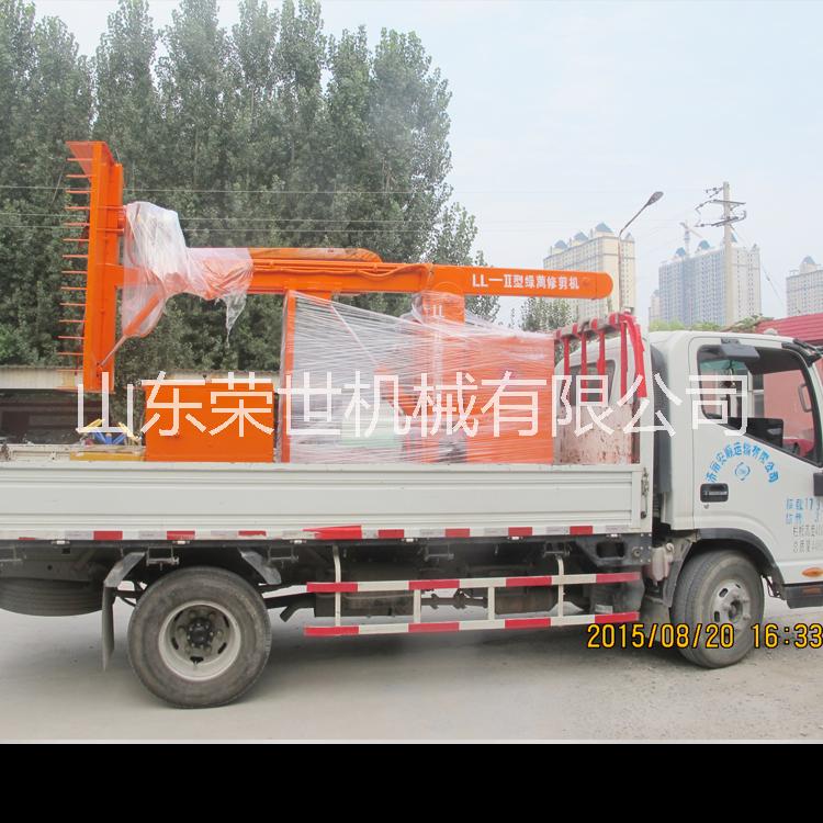 山東榮世車載綠籬修剪機(jī)供應(yīng)