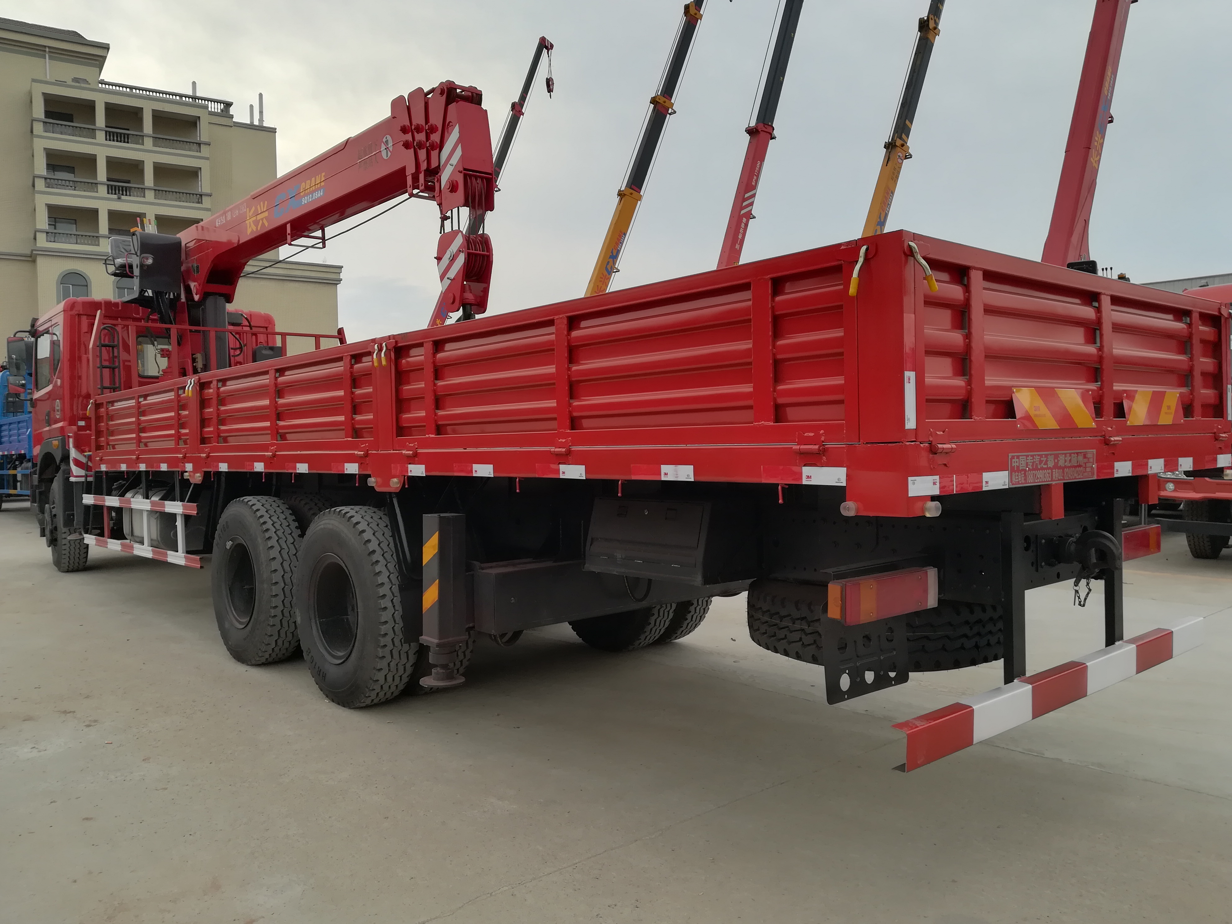 湖北東風(fēng)T5隨車吊廠家    湖北東風(fēng)T5隨車吊價(jià)格   隨州市東風(fēng)T5隨車吊報(bào)價(jià)   湖北東風(fēng)T5隨車吊供應(yīng)商