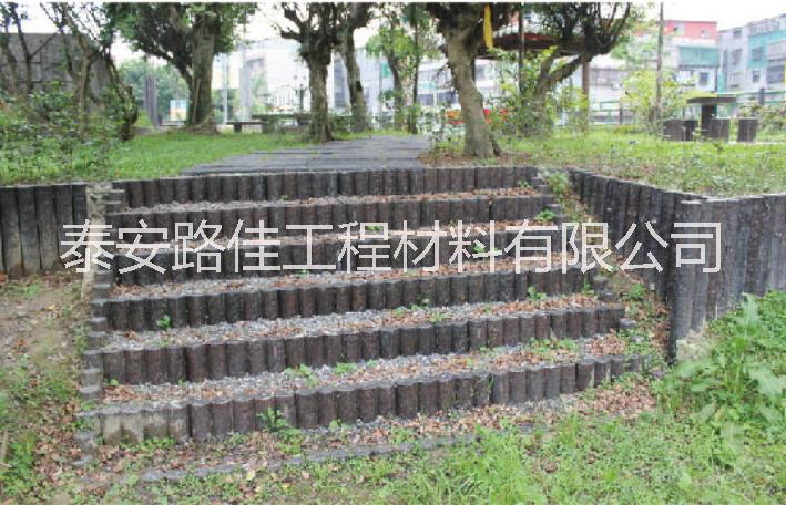 全國供應(yīng)水泥仿木護欄仿木路沿樁