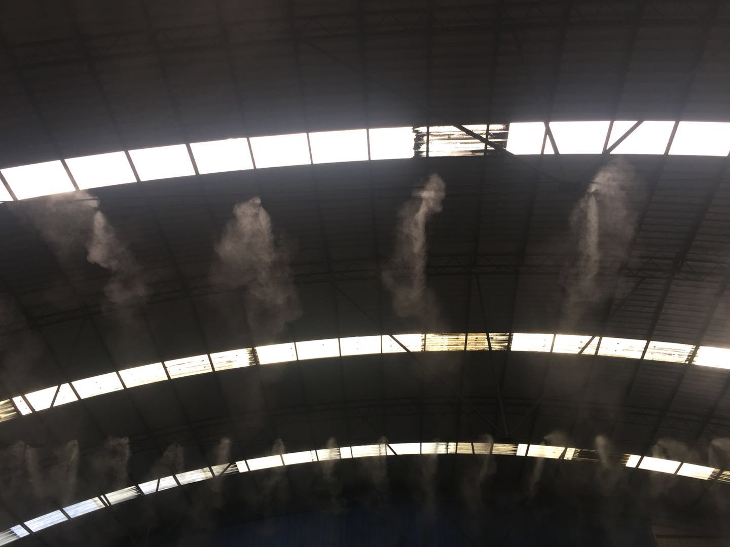 除塵設(shè)備 米MF-孚QC噴霧節(jié)能 除塵設(shè)備 米孚噴霧節(jié)能除塵降溫機(jī)