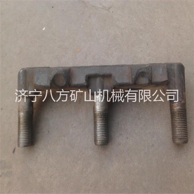 40T刮板機(jī)配件40T連接環(huán)分鏈器機(jī)尾滾筒40T刮板鏈條40T壓鏈塊刮板環(huán)緊鏈器現(xiàn)貨