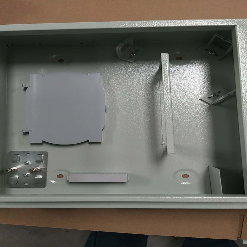 12芯24芯光纖分纖箱配線箱冷軋板FTTH壁掛式直熔樓道箱