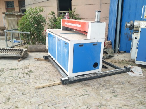 青島地區(qū)現(xiàn)貨供應(yīng)20 62PE管材生產(chǎn)線