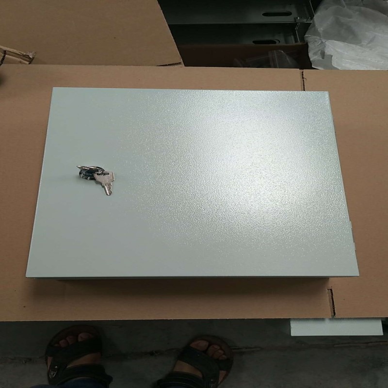 12芯24芯光纖分纖箱配線箱冷軋板FTTH壁掛式直熔樓道箱