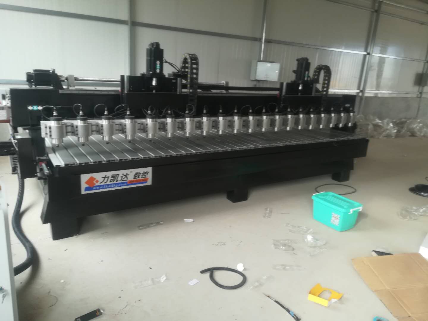 雕花機(jī)多少錢一臺(tái)