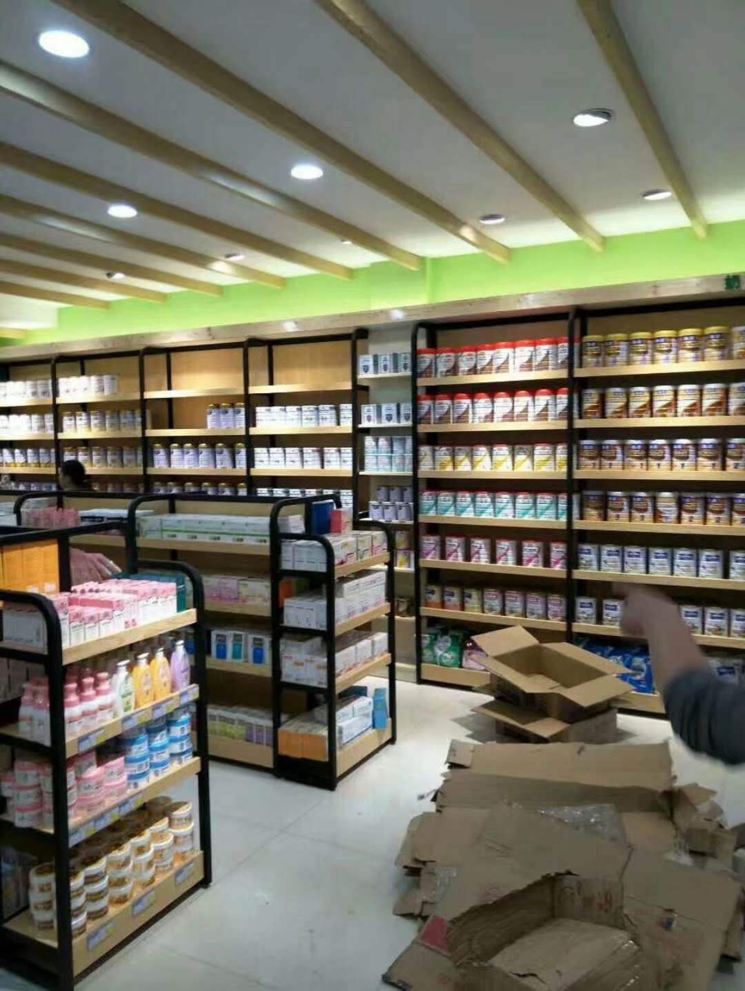 廣州公源背孔超市貨架 款式新穎、*