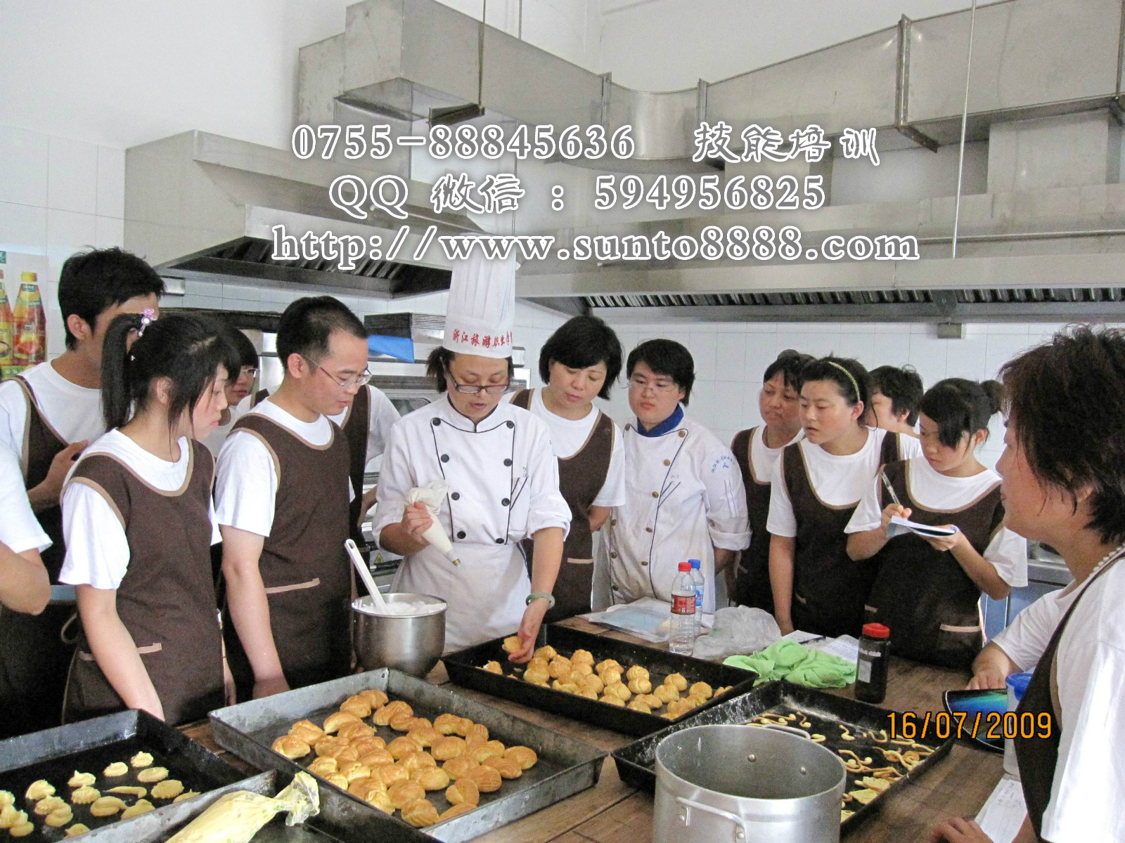 深圳信拓育嬰師香港陪月月嫂催，乳師培訓(xùn) 催，乳師培訓(xùn)