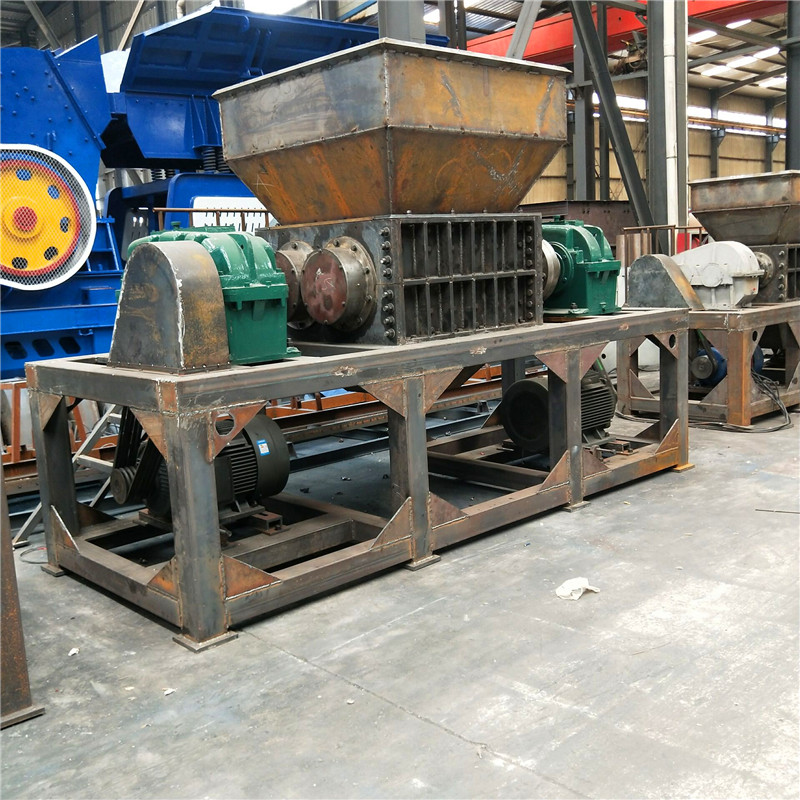 廠家供應(yīng)全自動撕碎機 現(xiàn)貨熱銷 廠家供應(yīng)全自動撕碎機 現(xiàn)貨熱銷中