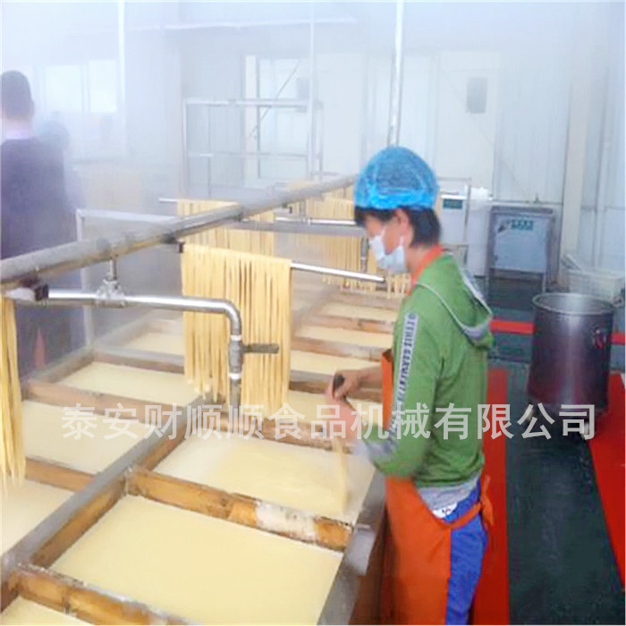 三明腐竹機多少錢 *豆油皮機設(shè)備廠家直銷質(zhì)量可靠