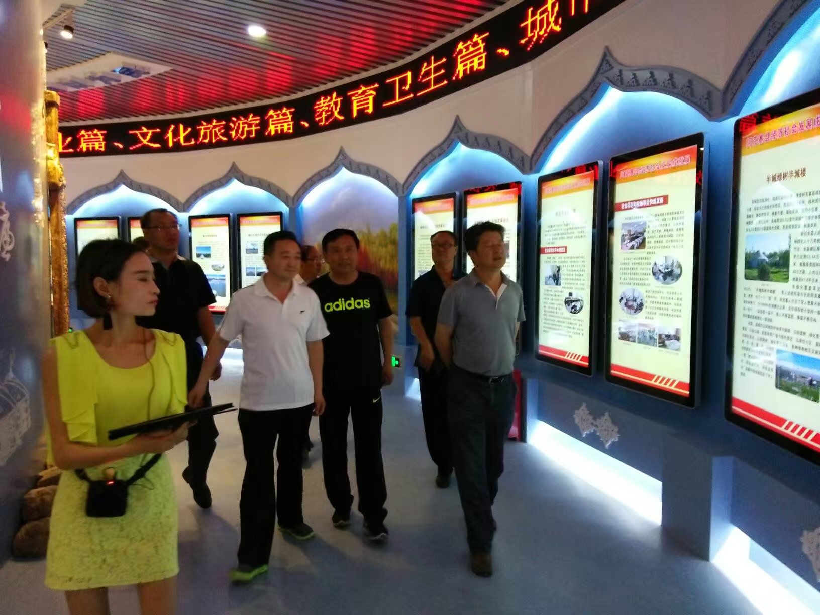 奇石展柜，博物館展柜 奇石展柜，博物館展柜，校史館展柜