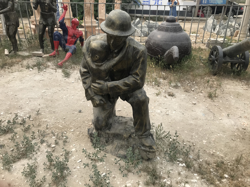 消防員救火銅雕