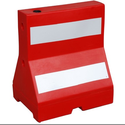 大鵬新區(qū)建筑施工圍欄 三孔水馬