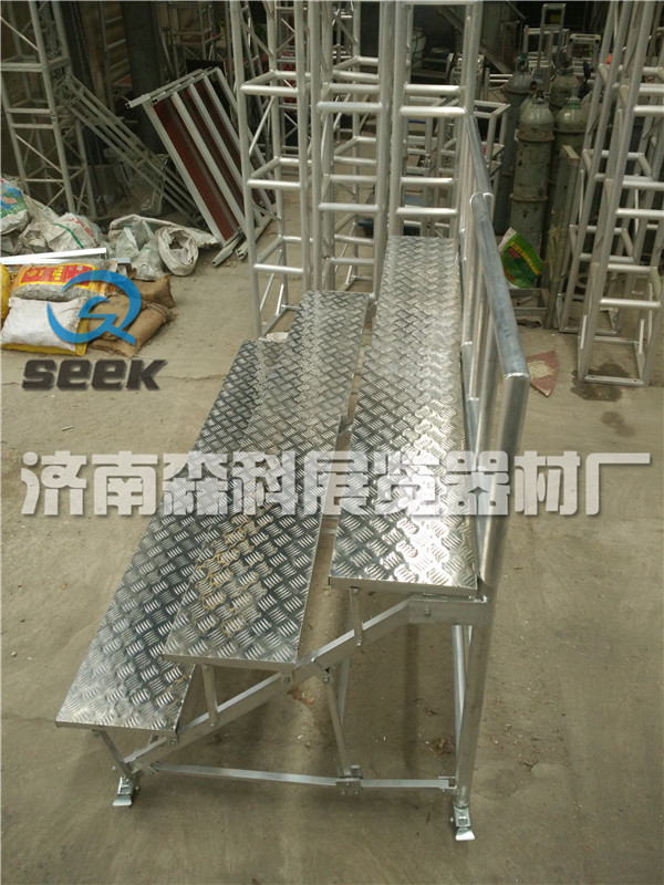 合唱臺折疊合唱臺折疊梯子學(xué)校合唱臺濟(jì)南出售