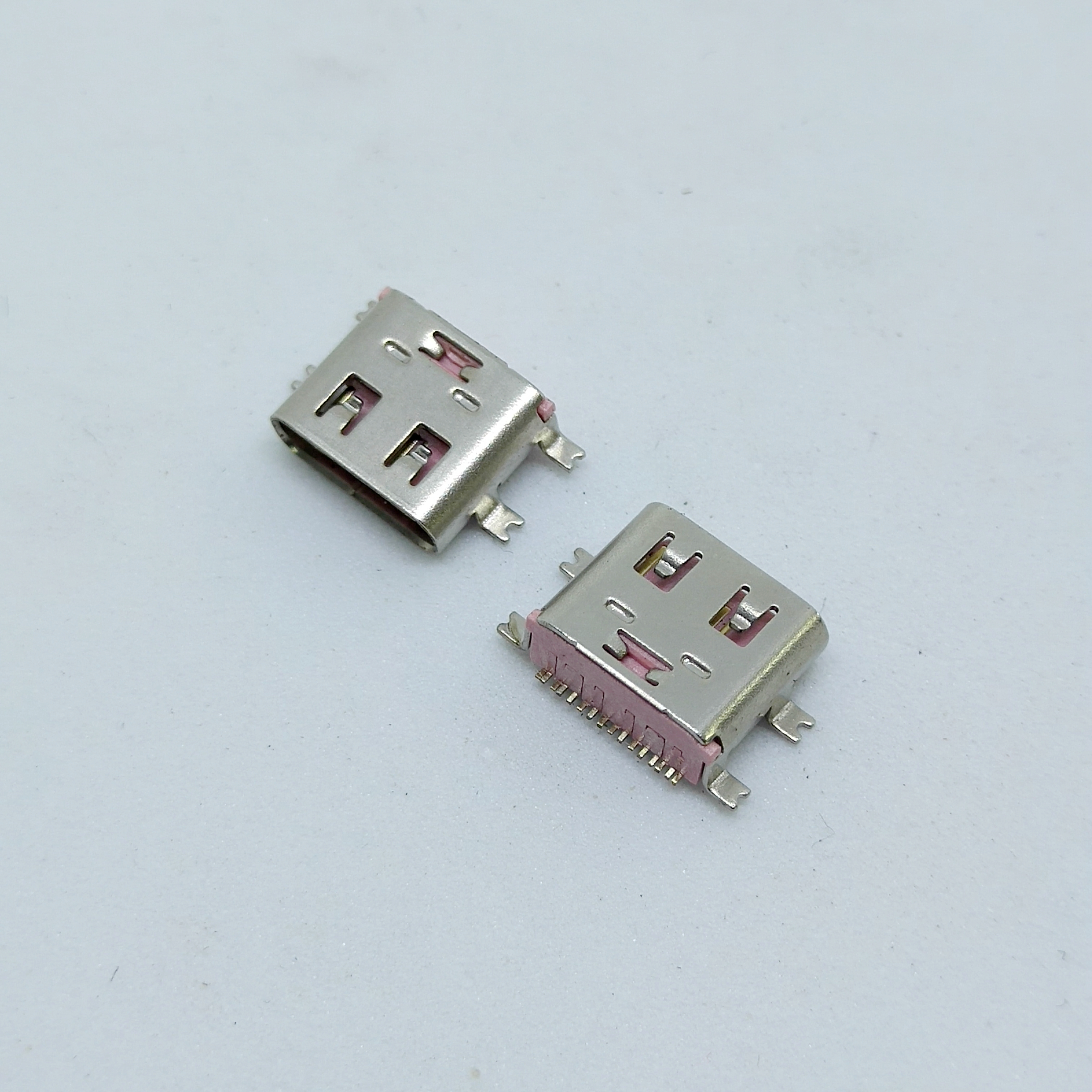 USB Type-C母座16pin 貼板短體7.6 全SMT四腳貼板連接器