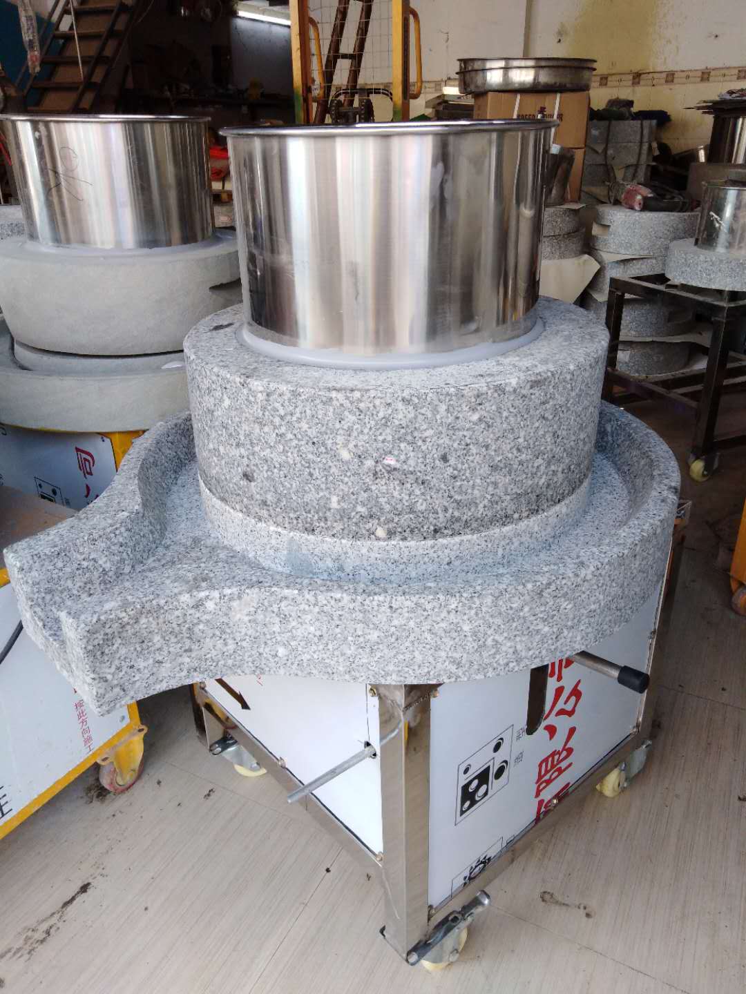 電動(dòng)石磨磨漿機(jī)，廠家直銷