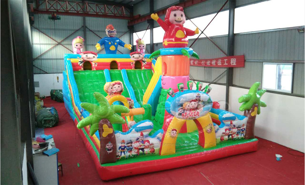 鄭州寶樂寶  豬豬俠充氣滑梯