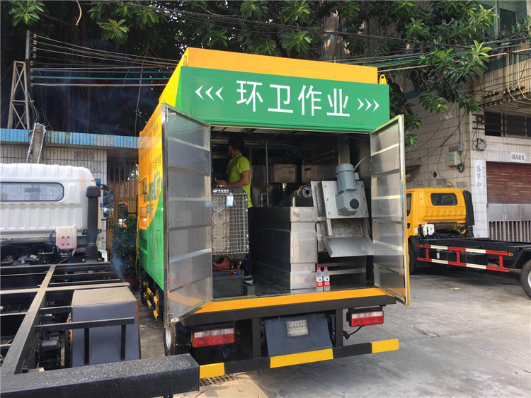 江西環(huán)保吸糞車|凈化吸糞車|多功能吸糞車配置