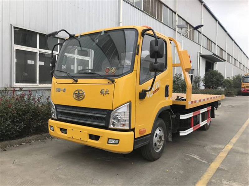 解放藍(lán)牌一拖二清障車拖車配置 圖片  一輛清障車價(jià)格多少錢 湖北廠家專 供