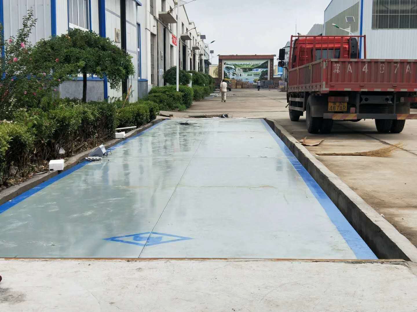 供應(yīng)80噸地磅·廠家直銷80噸地磅·80噸地磅報(bào)價(jià)·80噸地磅作用·80噸地磅廠家 80噸地磅