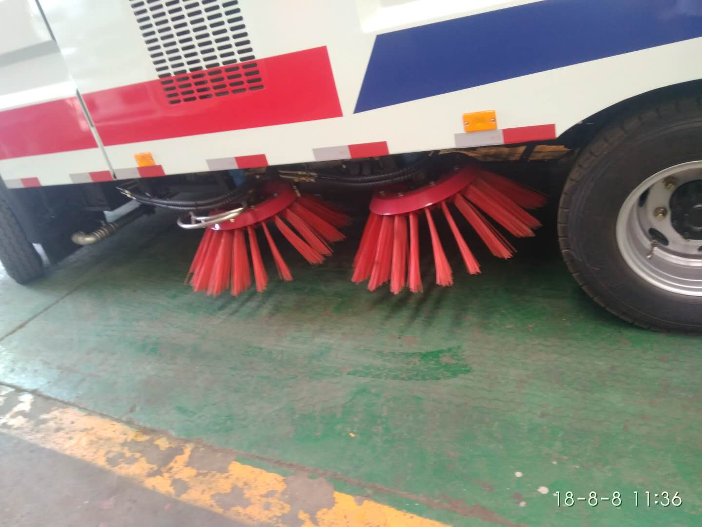 道路洗掃車廠家定制滿足您的個性化需求