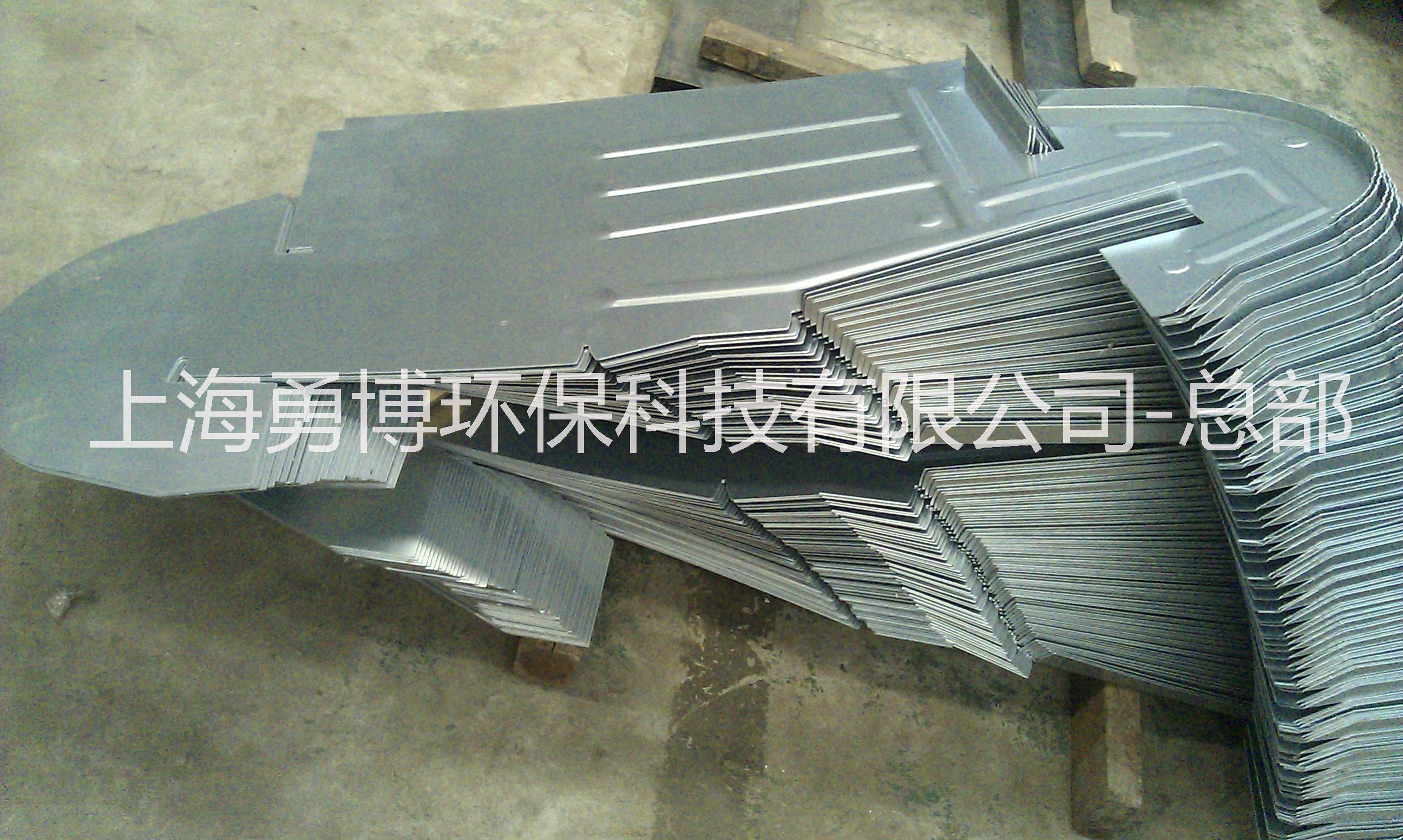 上海勇博1200型鍍鋅板骨架片制作安裝