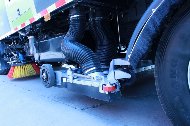 公路*環(huán)衛(wèi)車每日報價