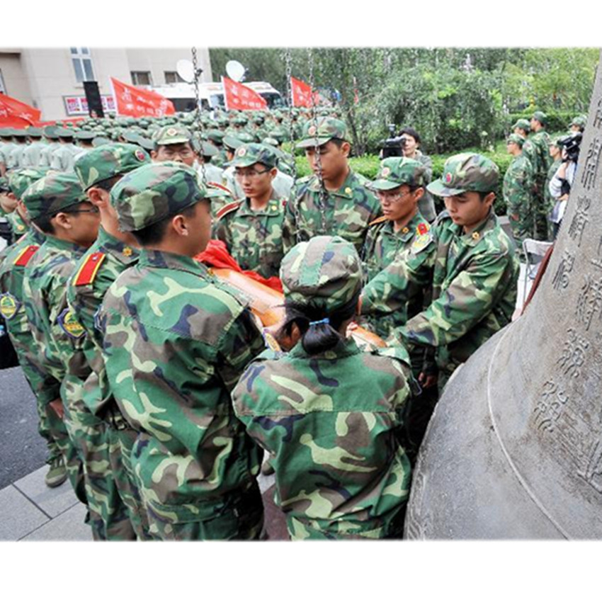 作訓(xùn)服 大學(xué)生訓(xùn)練服 迷彩服套裝 定制定做軍訓(xùn)迷彩服