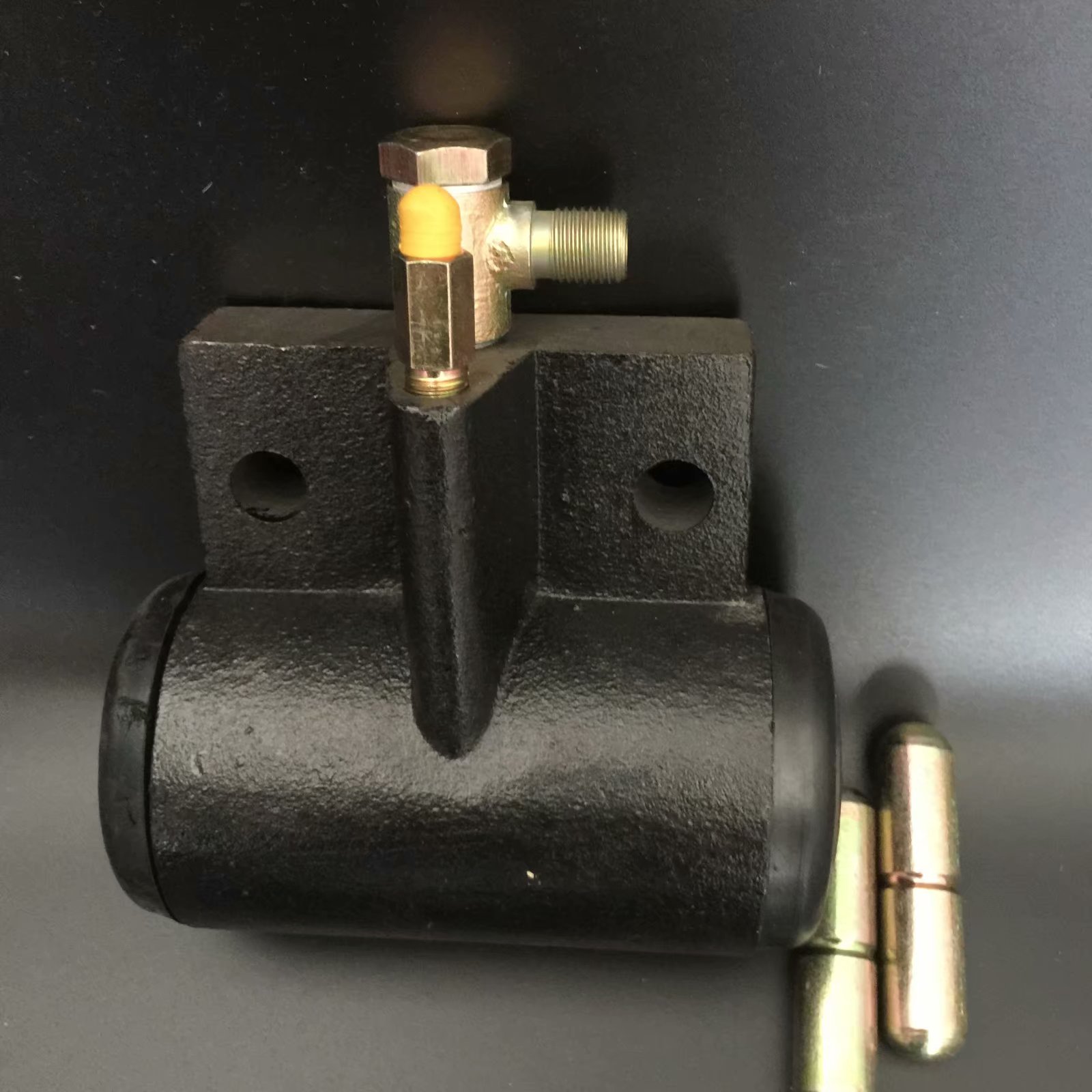 徐工膠輪壓路機剎車蹄 徐工膠輪壓路機剎車蹄分泵
