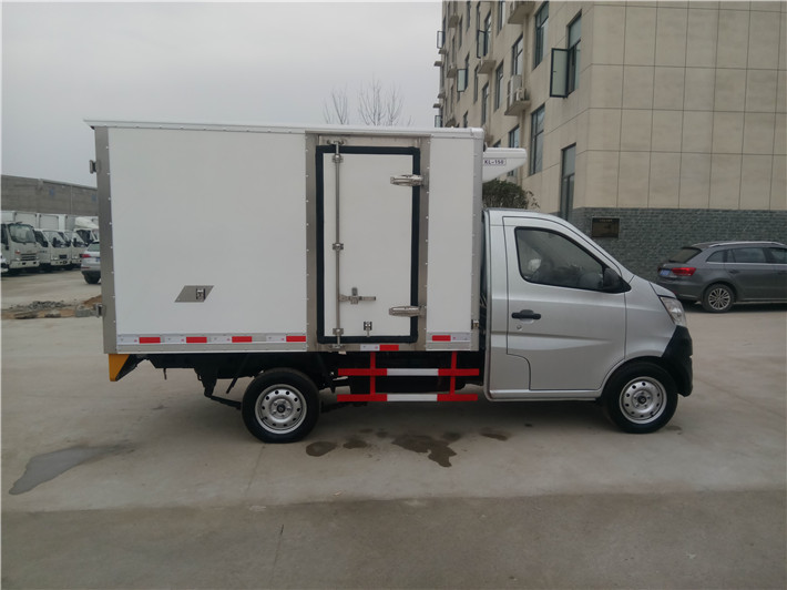 長安小型冷藏車