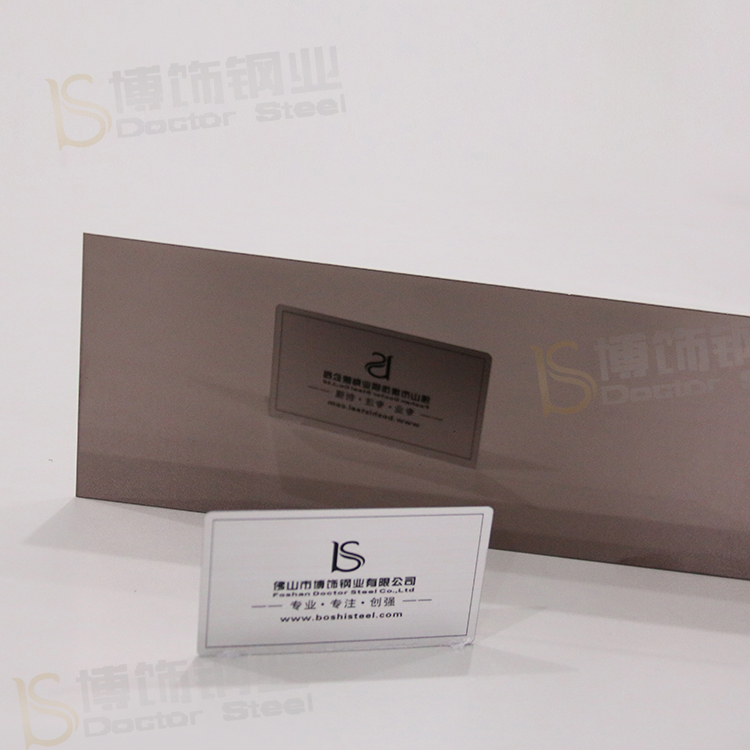 304精磨鏡面鍍褐色不銹鋼板  專(zhuān)業(yè)彩色不銹鋼真空鍍 高比鏡面鍍褐色加工廠(chǎng)家