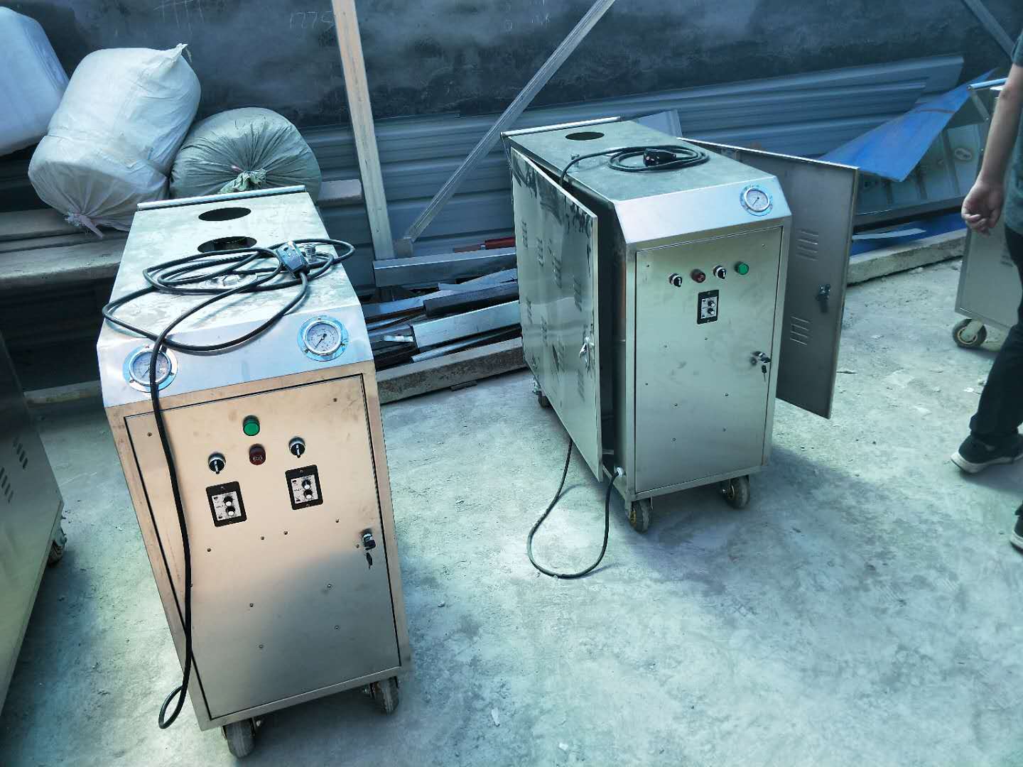 移動洗車機(jī) 小區(qū)移動洗車機(jī) 停車廠移動洗車機(jī) 移動洗車機(jī)定制 供應(yīng)移動洗車機(jī)