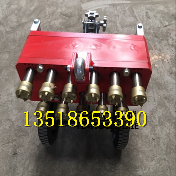 11頭手推式鑿毛機(jī) 橋梁水泥地面鑿毛機(jī) 高速公路去舊翻新鑿毛機(jī)