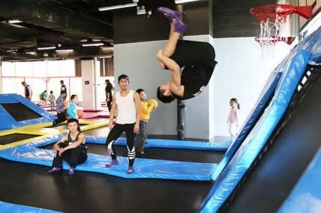 兒童樂(lè)園積木蹦床海洋球出租出售