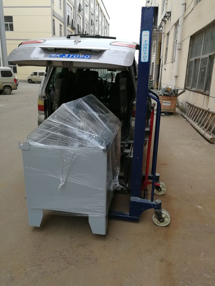 武漢90鹽霧腐蝕試驗箱