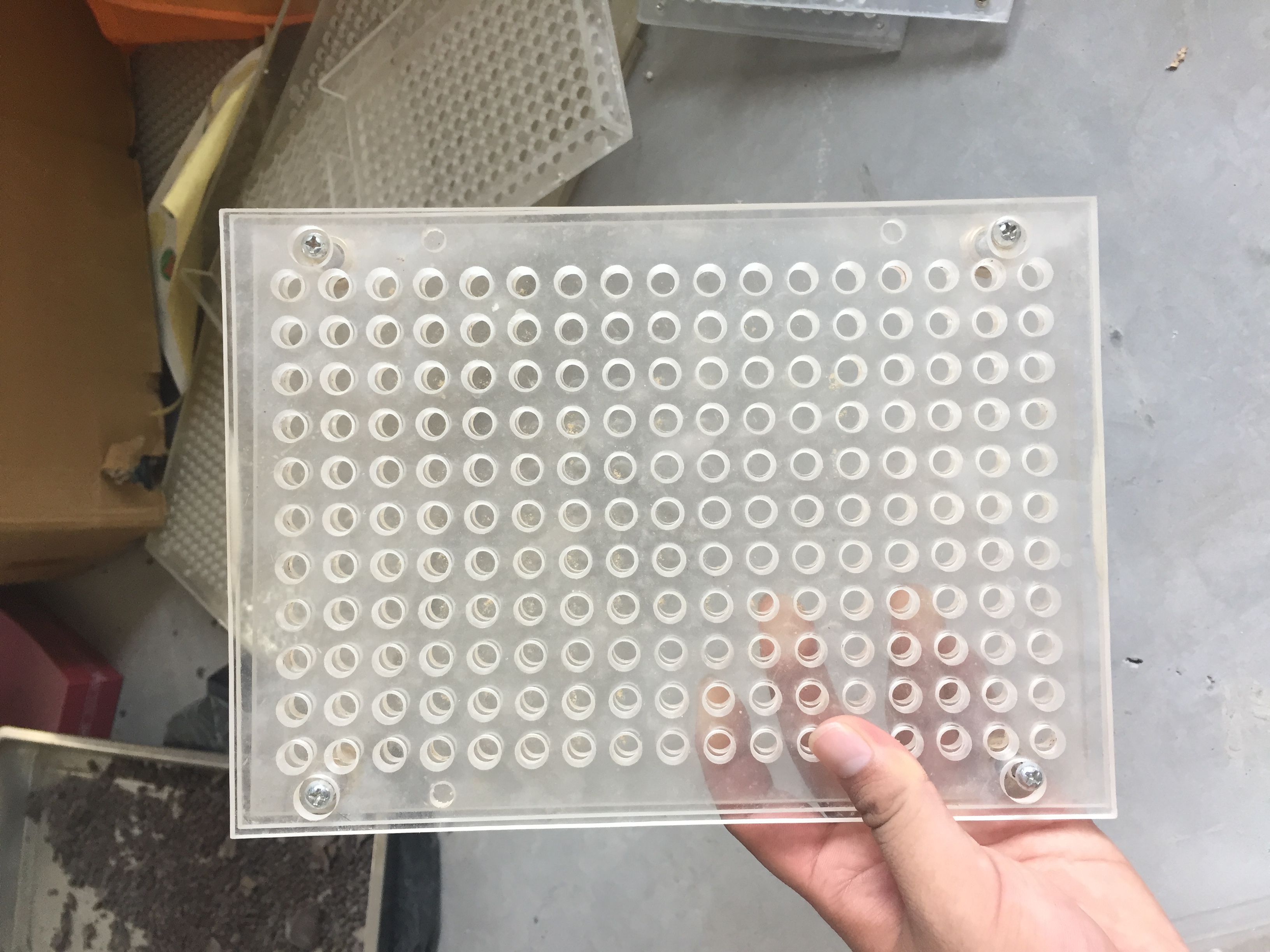 高精度半自動*灌裝板