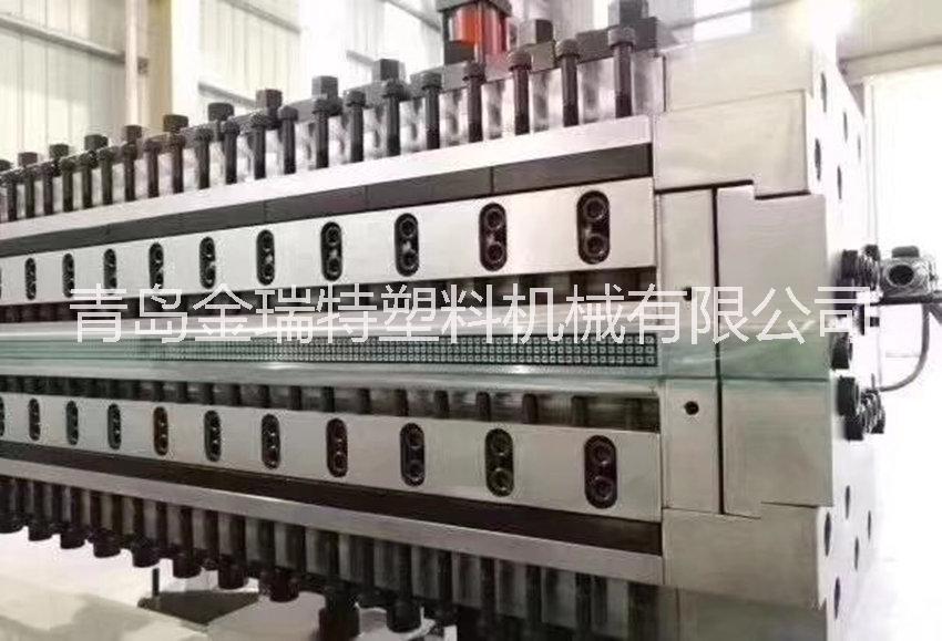 新型PP三層中空建筑模板生產(chǎn)線價(jià)格