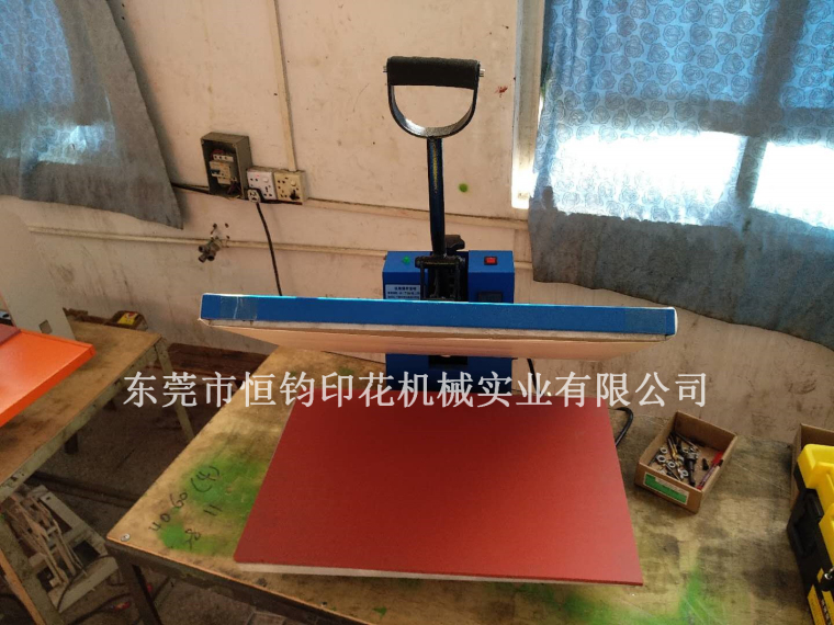 東莞老品牌廠家供應(yīng)上下發(fā)熱燙畫機 手壓式印花機器燙商標(biāo)