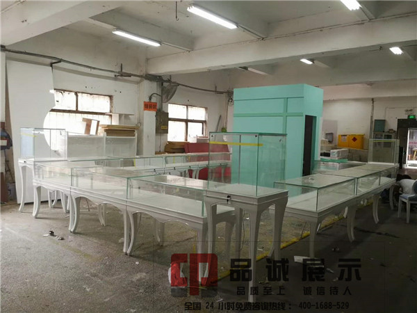 品誠(chéng)珠寶展柜