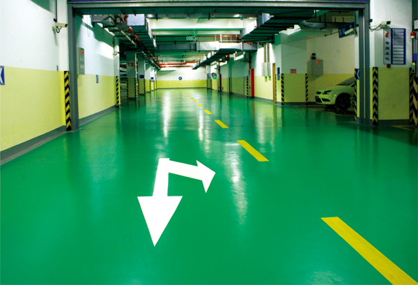 山東濟(jì)寧耐磨環(huán)氧地坪漆上面使用道路馬路標(biāo)線涂料漆