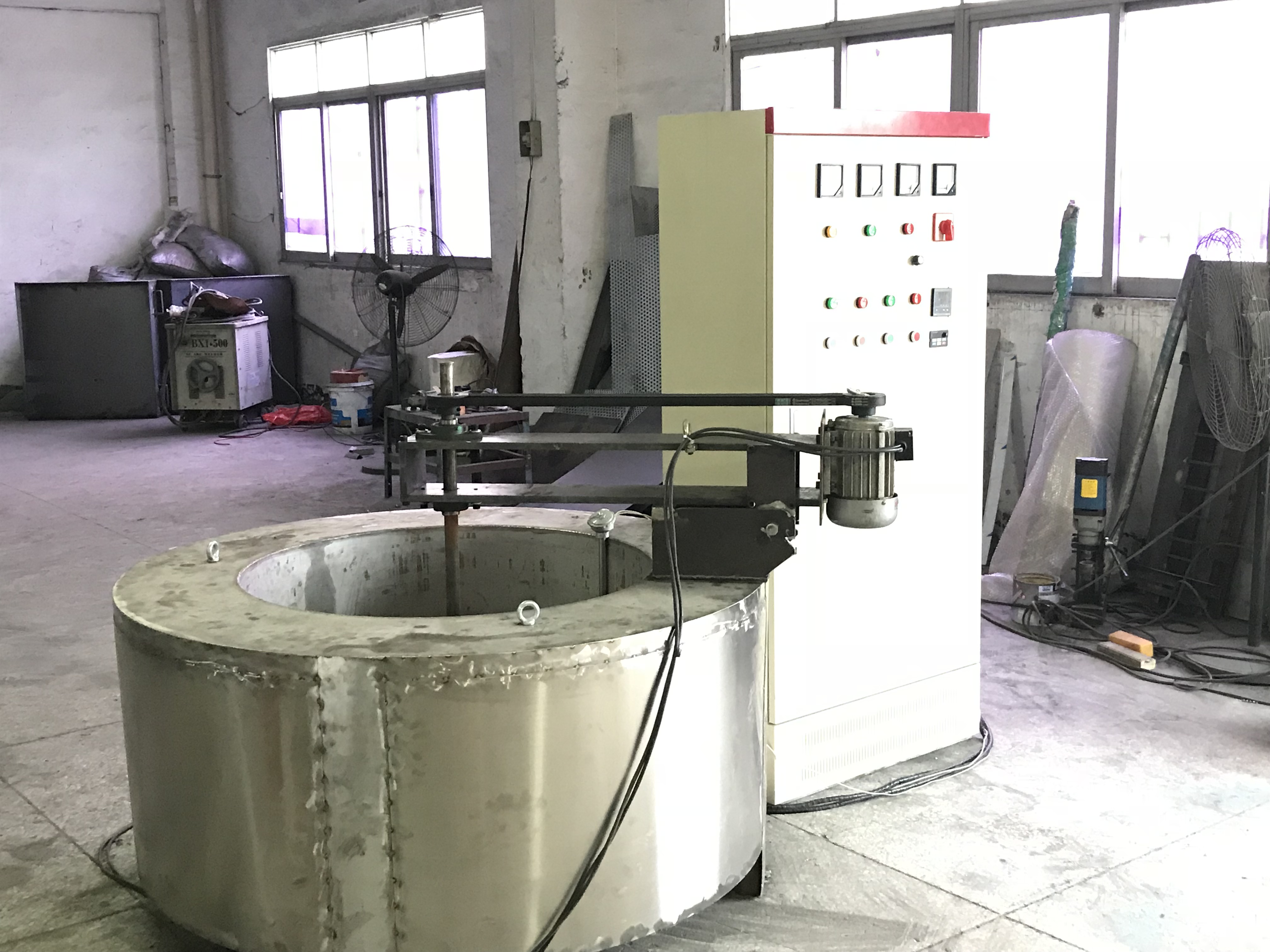 東莞康瑞德電加熱溶錫爐